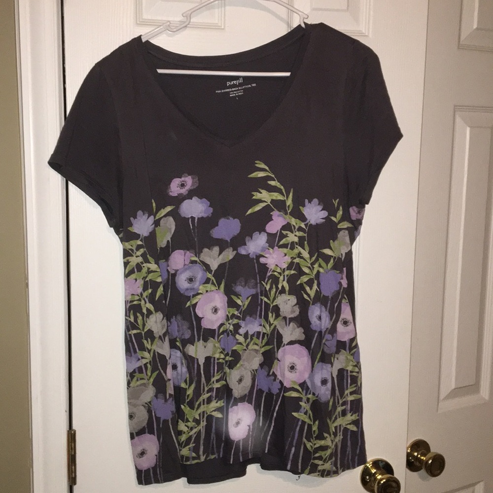 J Jill Gray Floral Tee Shirt. Size Large